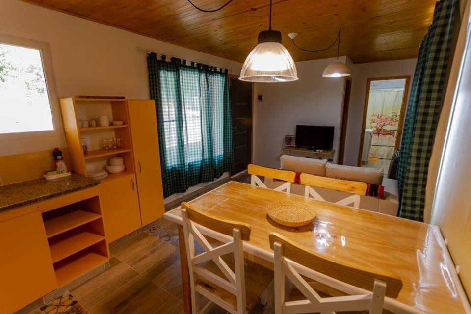 Cabanas La Lila Huinganco ภายนอก รูปภาพ